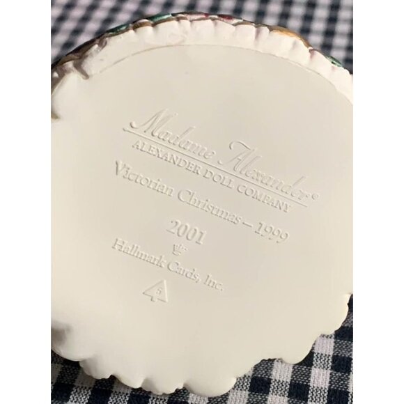 Hallmark Keepsake Victorian Christmas Madame Alexander Ornament 2001 Collectible - Picture 4 of 12